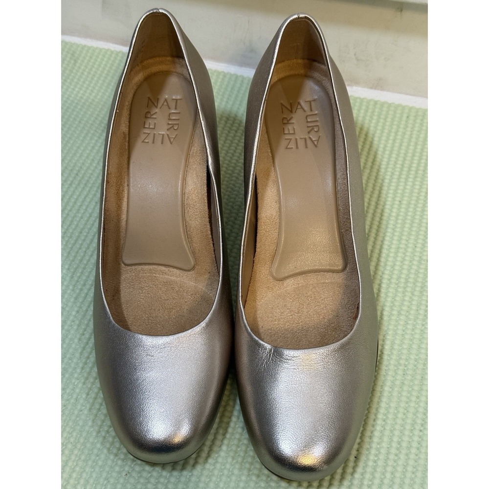 naturalizer women's 8 N Rose Gold Round Comfort Pump Heels Career Formal Church